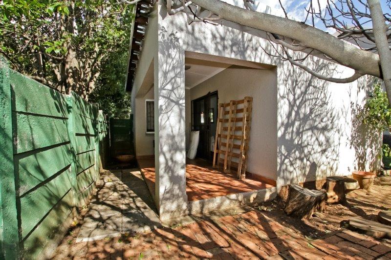 6 Bedroom Property for Sale in Robindale Gauteng