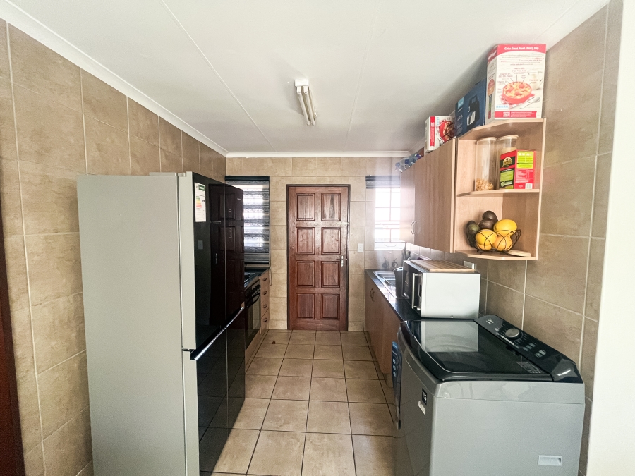 3 Bedroom Property for Sale in Thatch Hill Estate Gauteng