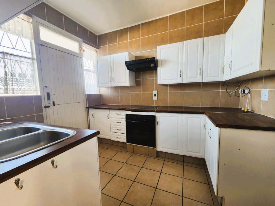 3 Bedroom Property for Sale in Three Rivers Proper Gauteng