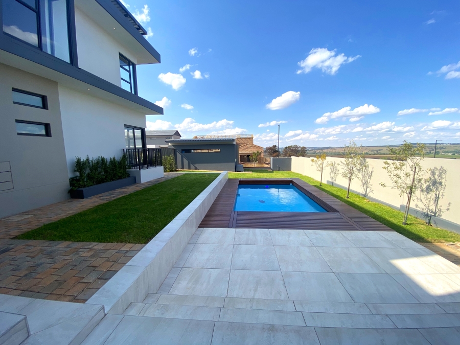 4 Bedroom Property for Sale in Midstream Heights Gauteng