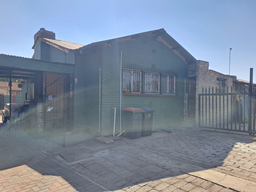 3 Bedroom Property for Sale in Vanderbijlpark CW 4 Gauteng