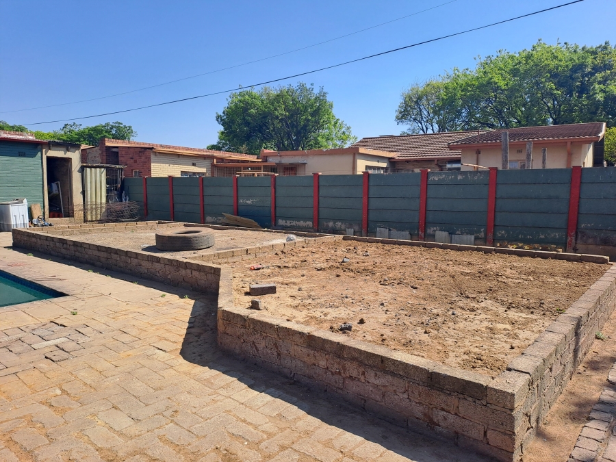 3 Bedroom Property for Sale in Vanderbijlpark CW 4 Gauteng