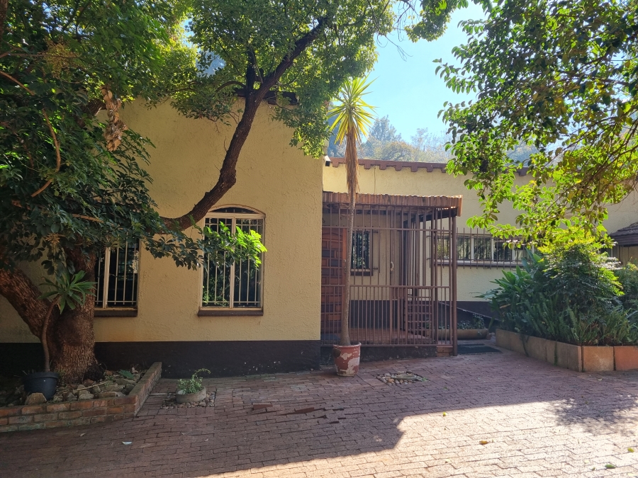 6 Bedroom Property for Sale in Murrayfield Gauteng