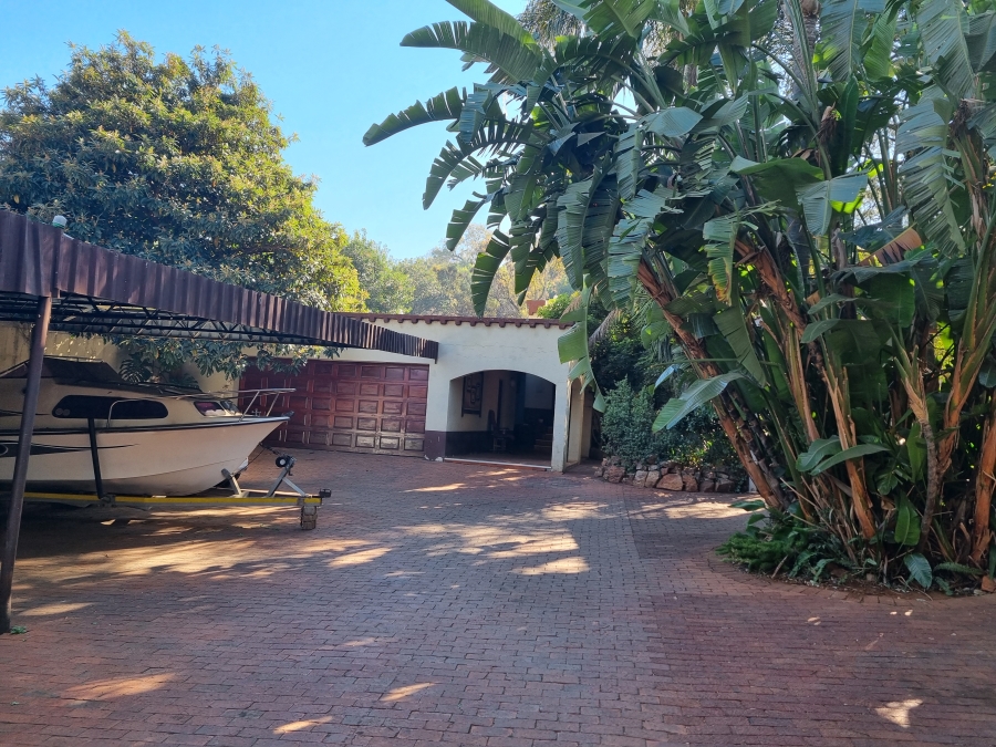 6 Bedroom Property for Sale in Murrayfield Gauteng