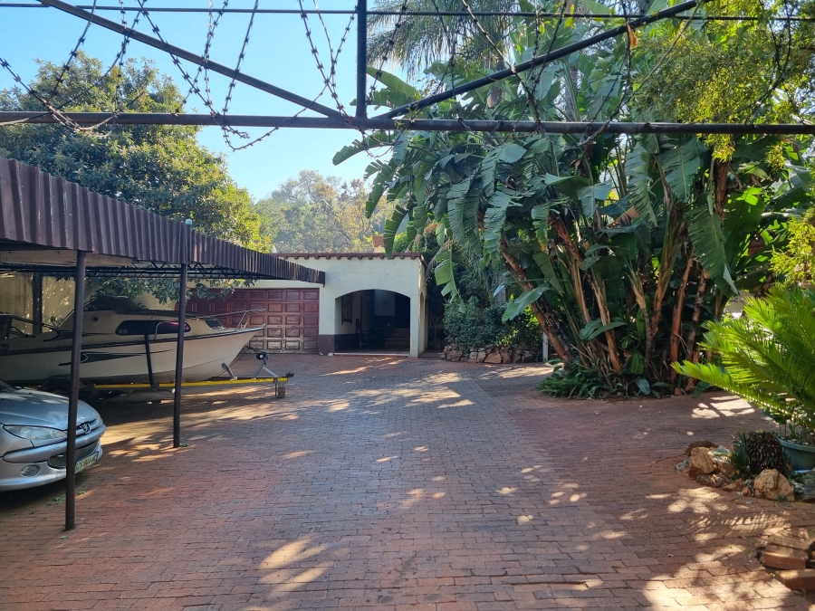 6 Bedroom Property for Sale in Murrayfield Gauteng