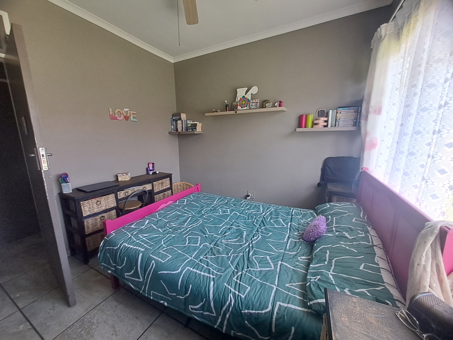 3 Bedroom Property for Sale in Kookrus Gauteng