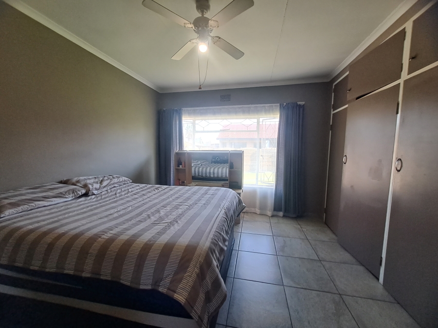 3 Bedroom Property for Sale in Kookrus Gauteng