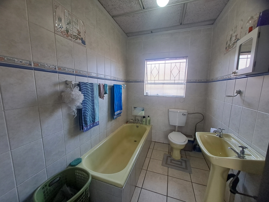 3 Bedroom Property for Sale in Kookrus Gauteng