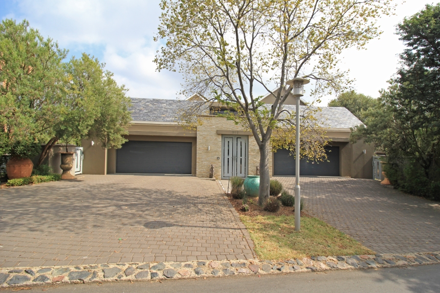 5 Bedroom Property for Sale in Waterfall Country Estate Gauteng