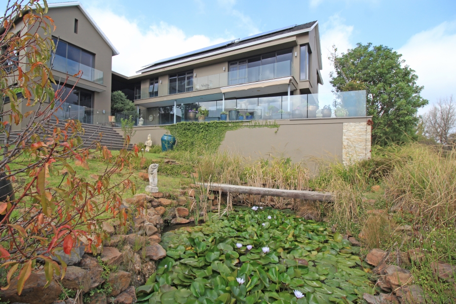 5 Bedroom Property for Sale in Waterfall Country Estate Gauteng