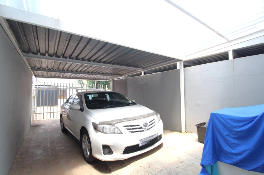 3 Bedroom Property for Sale in Hennopspark Gauteng