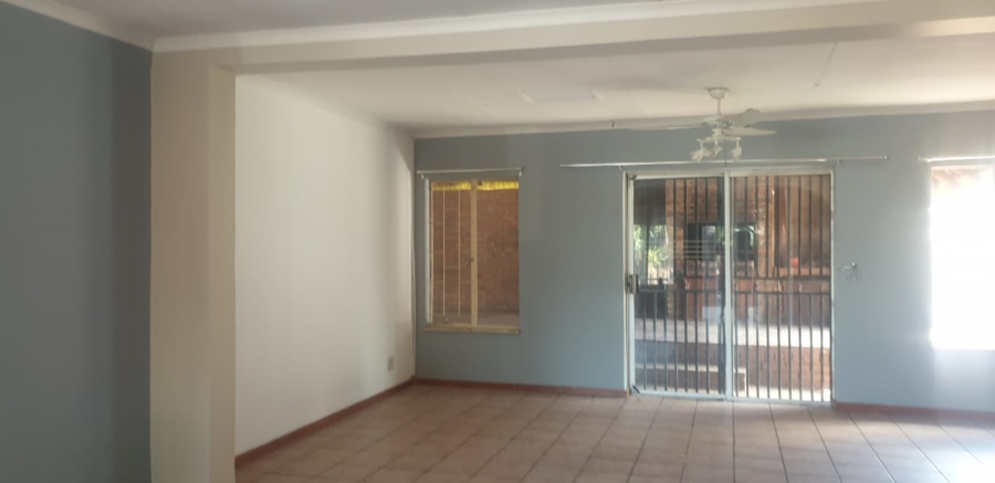 To Let 3 Bedroom Property for Rent in Suiderberg Gauteng