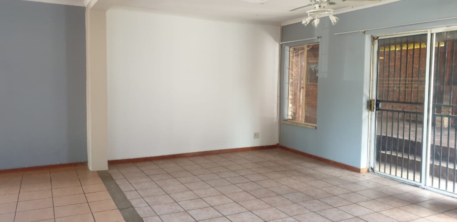 To Let 3 Bedroom Property for Rent in Suiderberg Gauteng