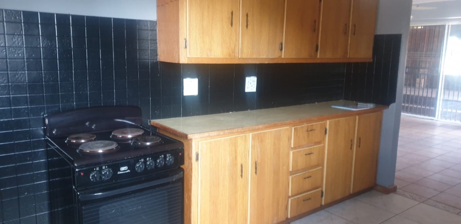 To Let 3 Bedroom Property for Rent in Suiderberg Gauteng