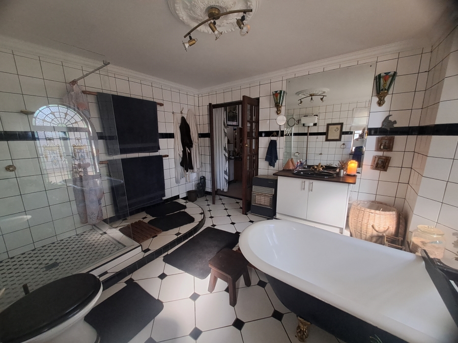 5 Bedroom Property for Sale in Henley on Klip Gauteng