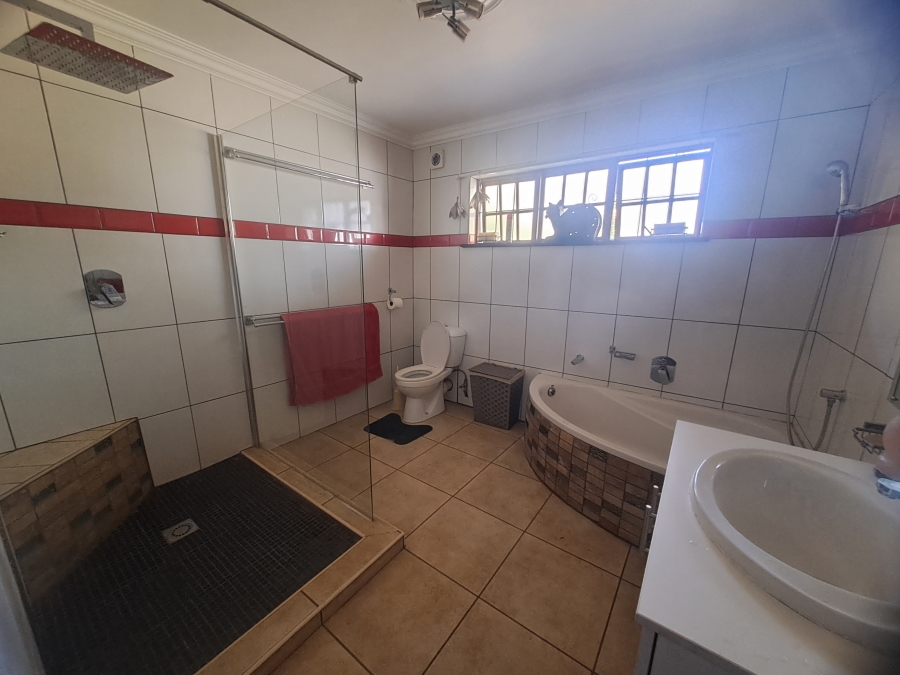 5 Bedroom Property for Sale in Henley on Klip Gauteng