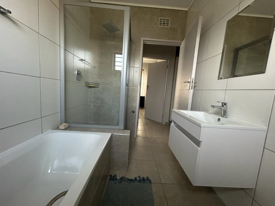 To Let 4 Bedroom Property for Rent in Lotus Gardens Gauteng