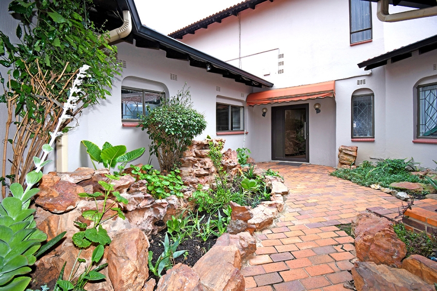 5 Bedroom Property for Sale in Bedfordview Gauteng