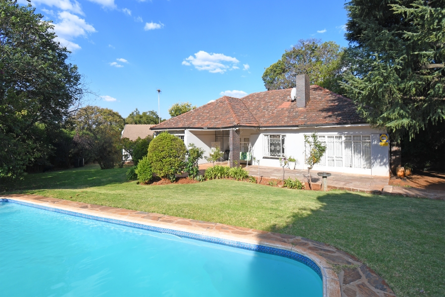 3 Bedroom Property for Sale in Cyrildene Gauteng