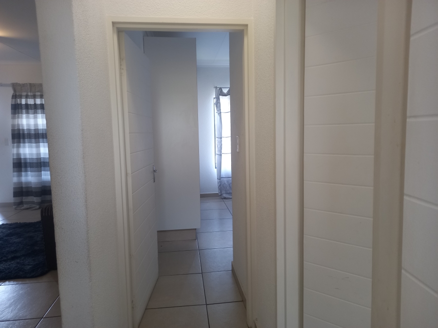 2 Bedroom Property for Sale in Ravenswood Gauteng