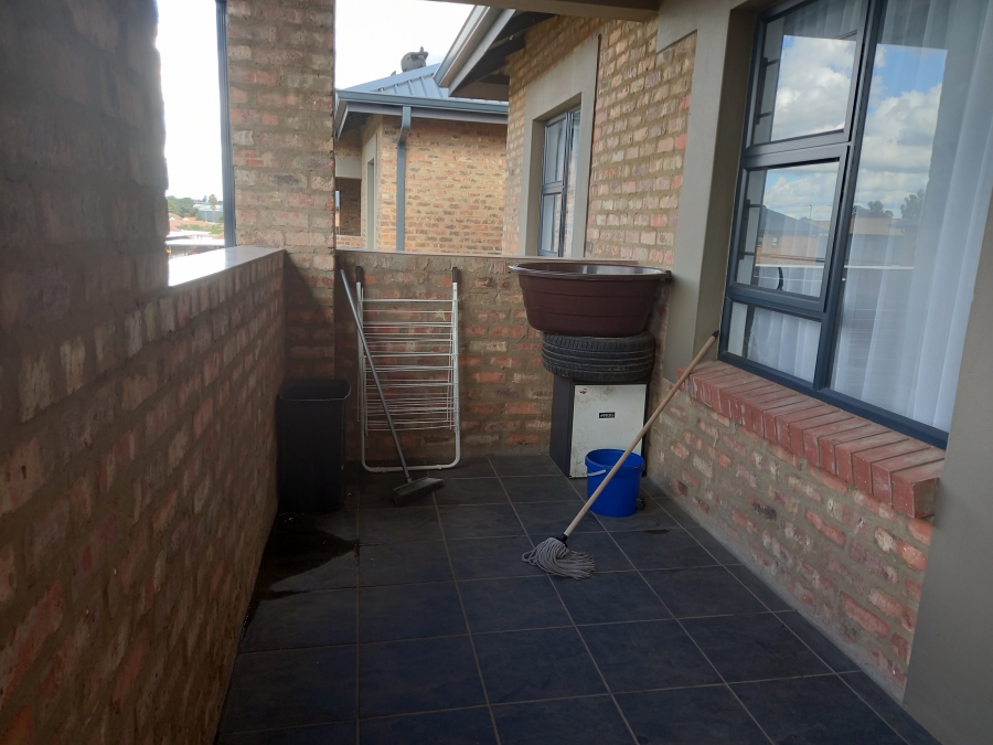 2 Bedroom Property for Sale in Ravenswood Gauteng