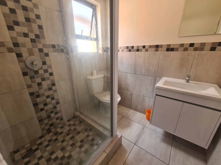 2 Bedroom Property for Sale in Beyers Park Gauteng