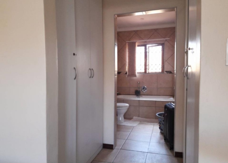 3 Bedroom Property for Sale in Hughes Gauteng