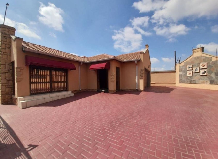 3 Bedroom Property for Sale in Hughes Gauteng