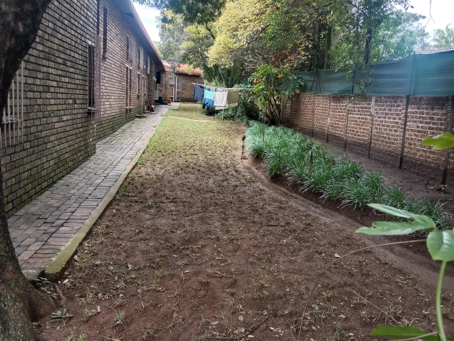 5 Bedroom Property for Sale in Westdene Gauteng