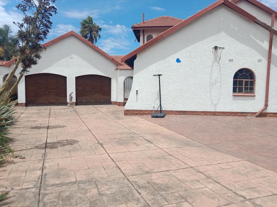 4 Bedroom Property for Sale in Beyers Park Gauteng