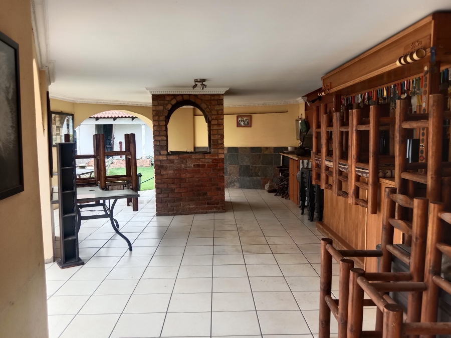 4 Bedroom Property for Sale in Beyers Park Gauteng