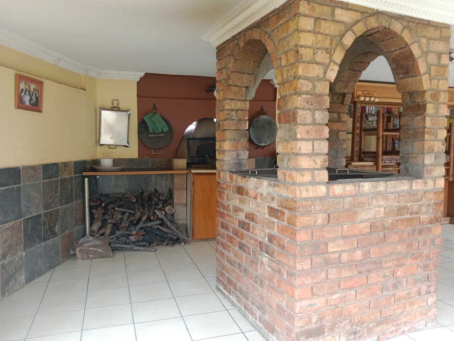 4 Bedroom Property for Sale in Beyers Park Gauteng