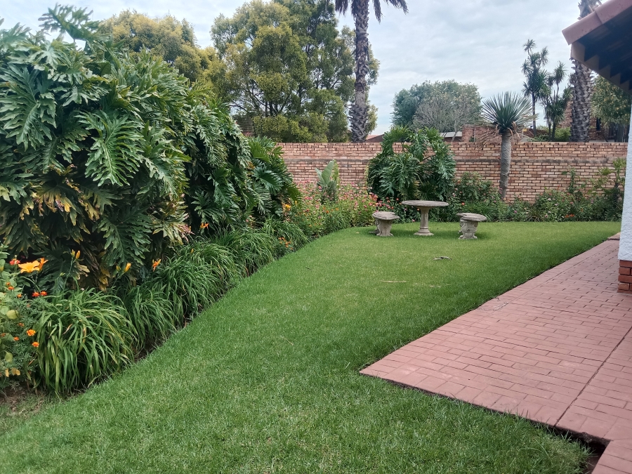 4 Bedroom Property for Sale in Beyers Park Gauteng