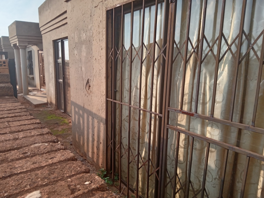 2 Bedroom Property for Sale in Vosloorus Gauteng