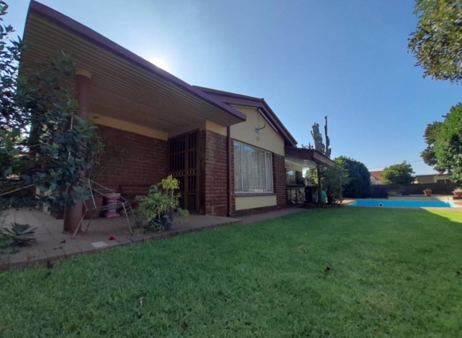 3 Bedroom Property for Sale in Dal Fouche Gauteng