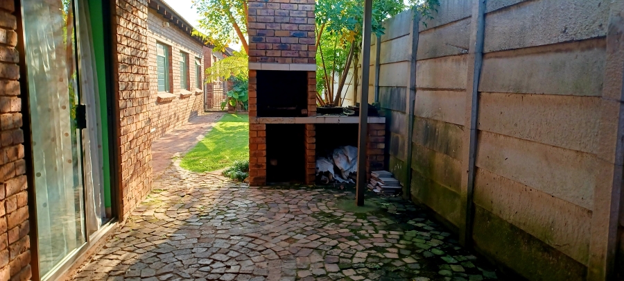 3 Bedroom Property for Sale in Sharon Park Gauteng