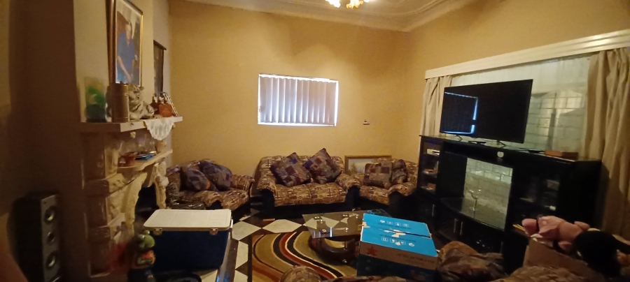 5 Bedroom Property for Sale in Brakpan Central Gauteng