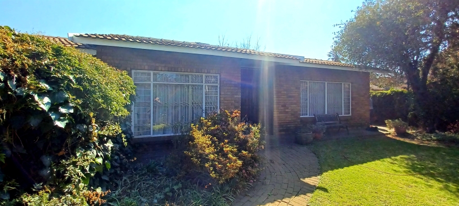 3 Bedroom Property for Sale in Selcourt Gauteng