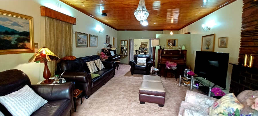 4 Bedroom Property for Sale in Kenleaf Gauteng