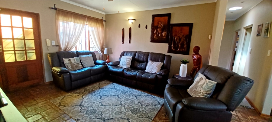 3 Bedroom Property for Sale in Dal Fouche Gauteng