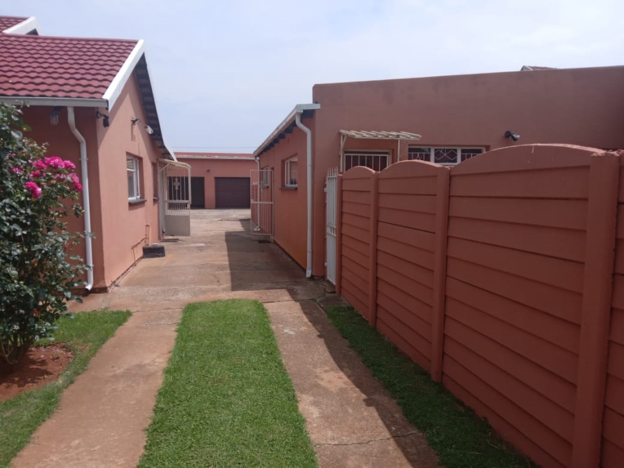 3 Bedroom Property for Sale in Persida Gauteng