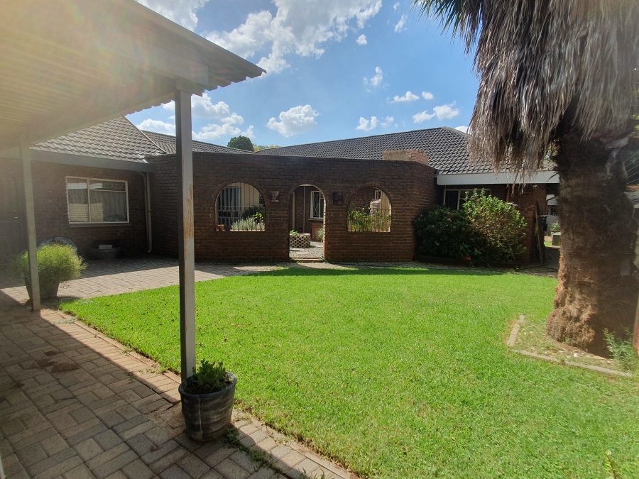 3 Bedroom Property for Sale in Edelweiss Gauteng