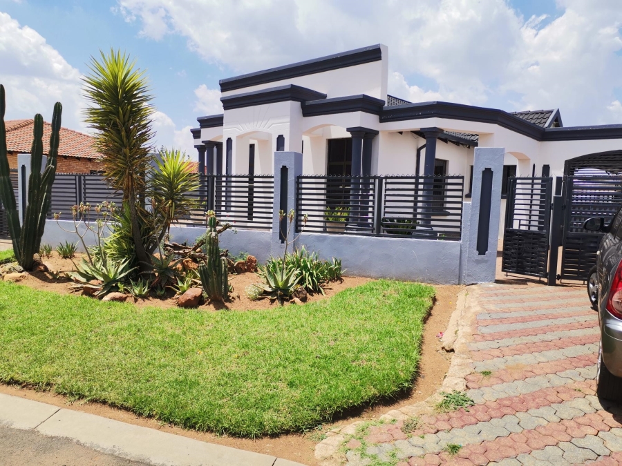 3 Bedroom Property for Sale in Geluksdal Gauteng