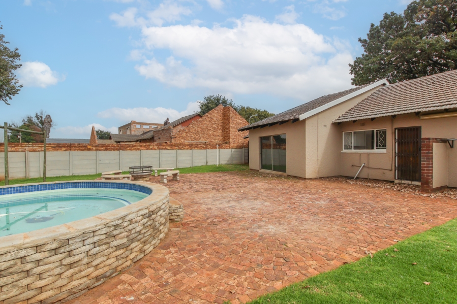 3 Bedroom Property for Sale in Dalview Gauteng