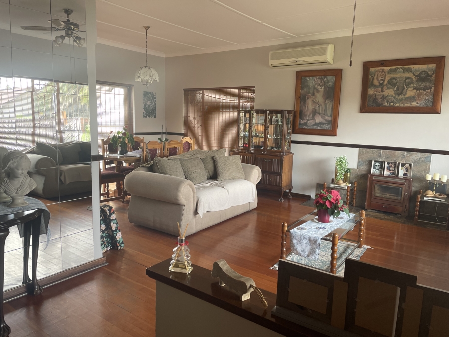 5 Bedroom Property for Sale in Brenthurst Gauteng