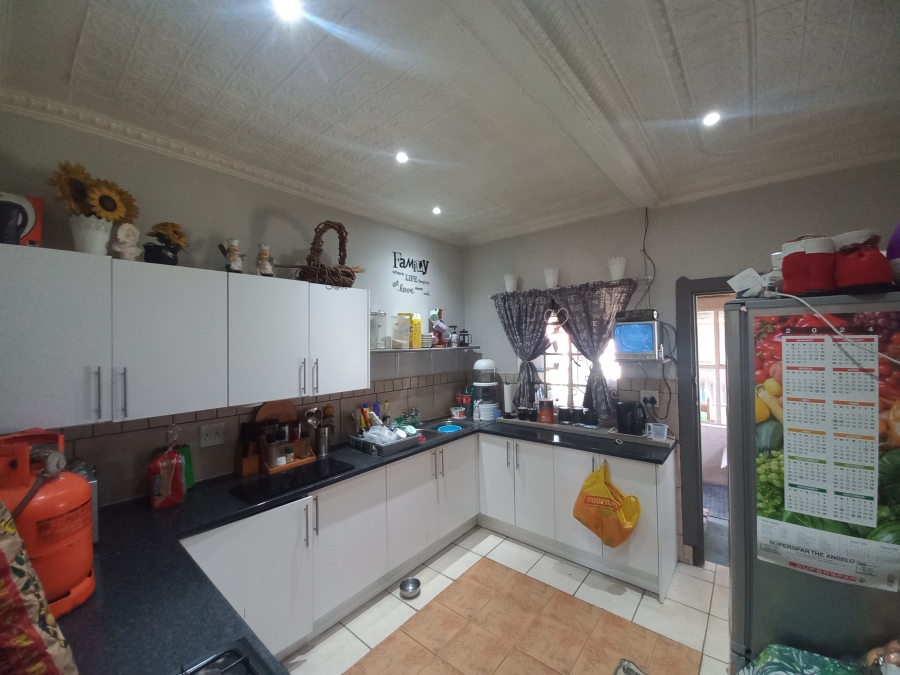 3 Bedroom Property for Sale in Noycedale Gauteng