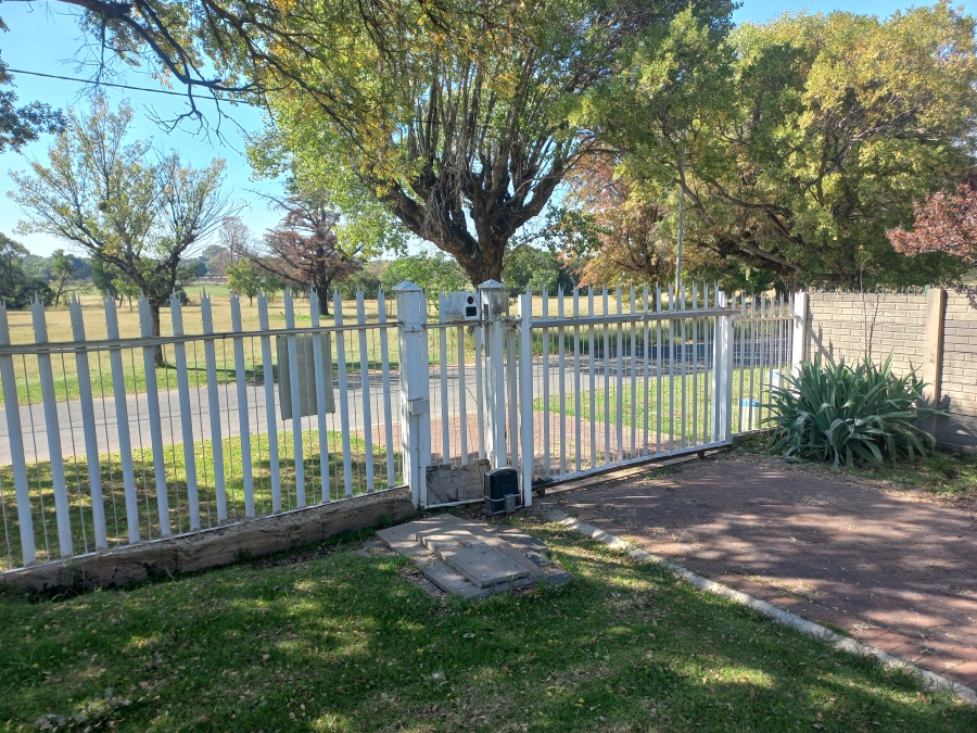 3 Bedroom Property for Sale in Noycedale Gauteng