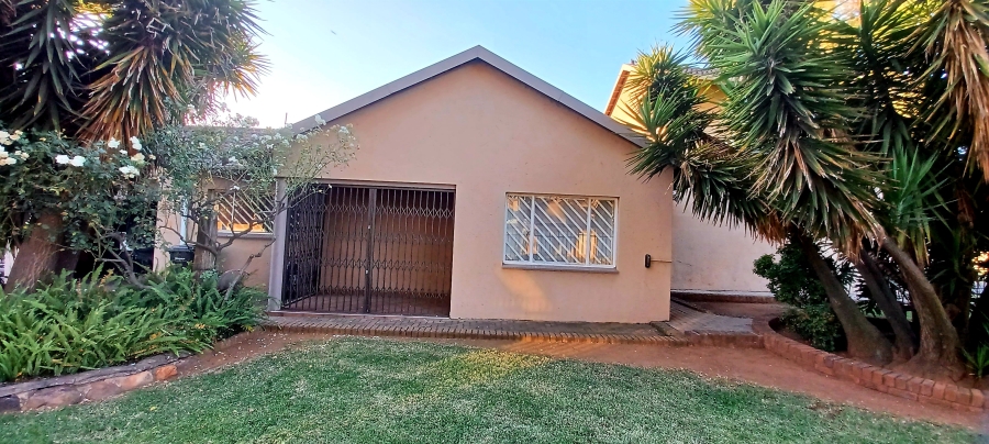 4 Bedroom Property for Sale in Dal Fouche Gauteng