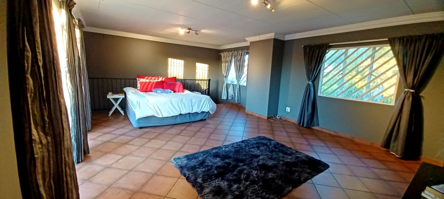 4 Bedroom Property for Sale in Dal Fouche Gauteng