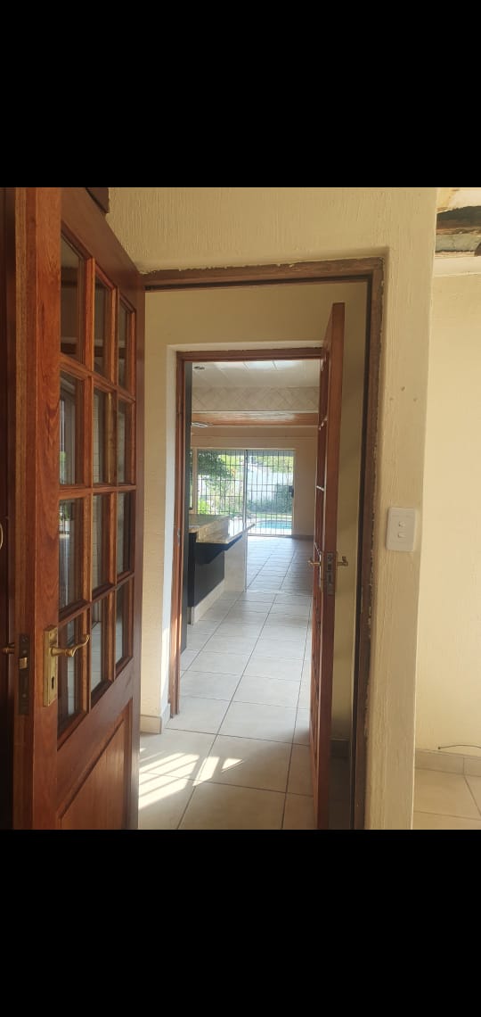 5 Bedroom Property for Sale in Farrarmere Gauteng